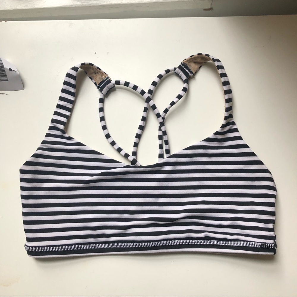 Lululemon Free to Be stripe sports bra